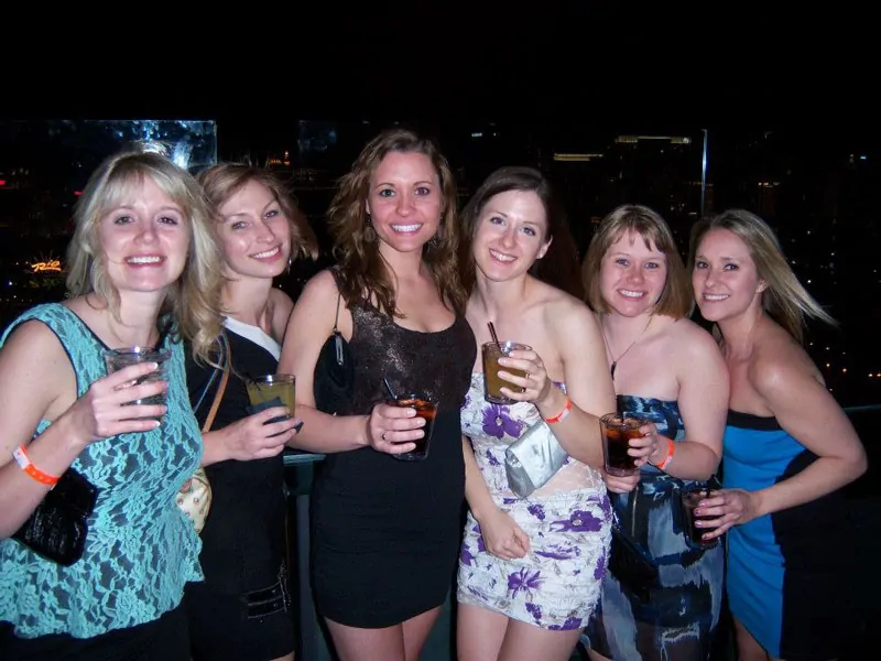 ladies-at-ghostbar